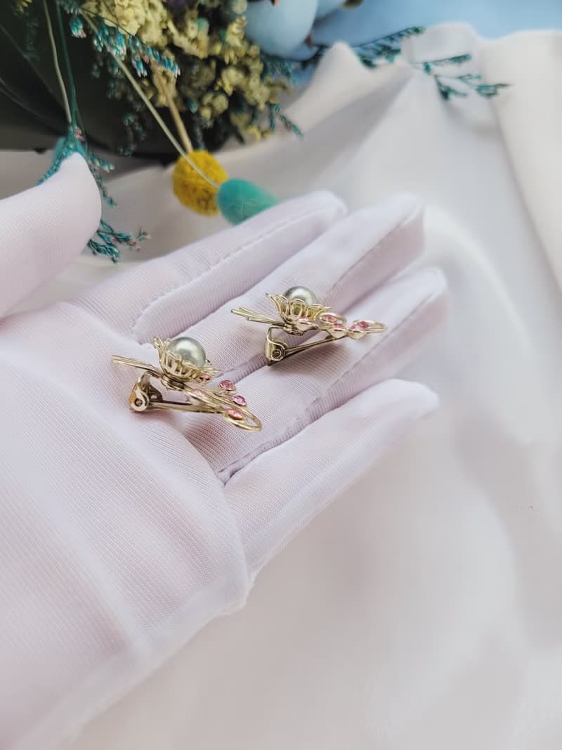 美國西洋古董飾品 / 粉色萊茵人造灰珍珠花束夾式耳環 復古首飾