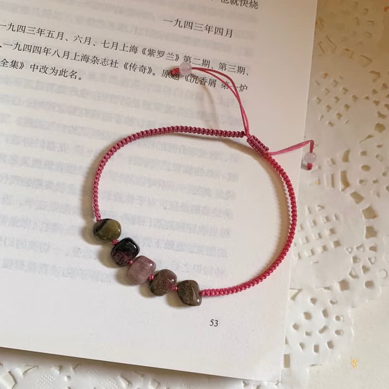 手作 玫瑰與薔薇。天然碧璽復古編織手繩 古風納福闢邪文藝手鏈