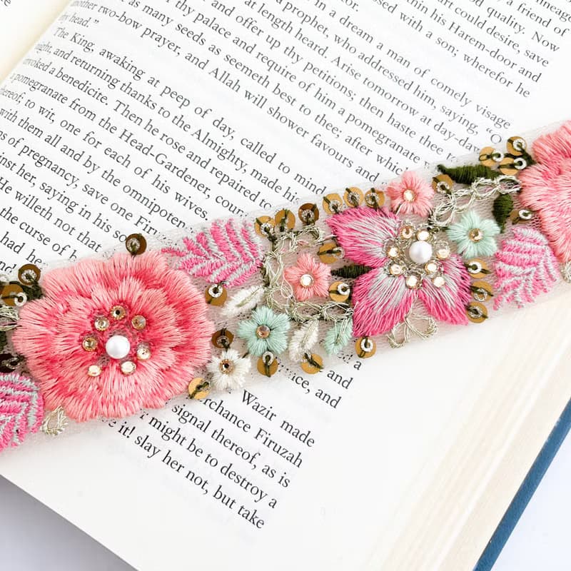 【SS23】幸運の光と花束を / オーガンー刺繍のチョーカー SV242