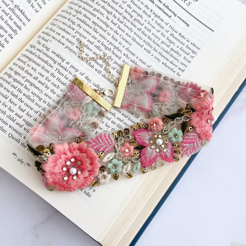 【SS23】幸運の光と花束を / オーガンー刺繍のチョーカー SV242