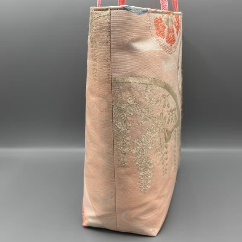 着物 帯 帯締め ハンドメイド トートバッグ リメイク ピンク 六通柄袋帯 唐織 流水花丸文 正絹 藤の花