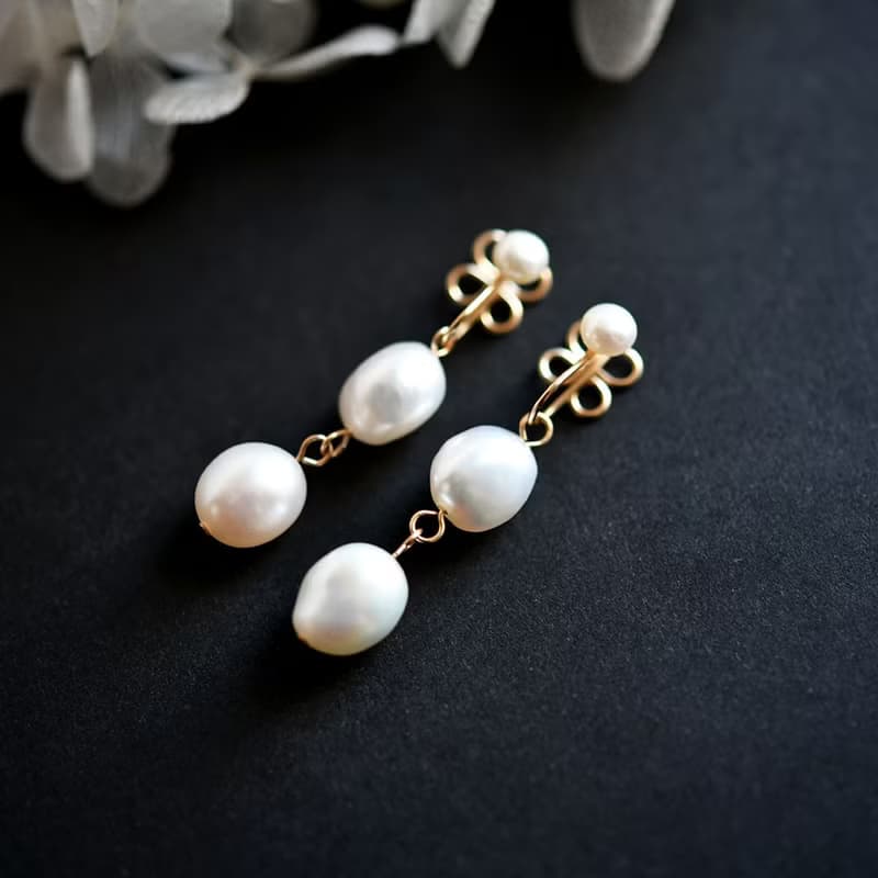 【RLL.S限定】 バロックパールとクローバー 本当に痛くない イヤリング 6月誕生石　3タイプ