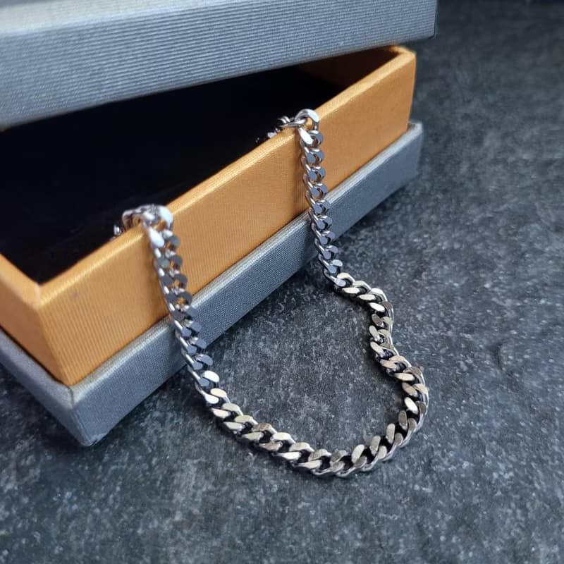 自信。4mm白鋼手鍊  中性手鍊 古巴手鍊