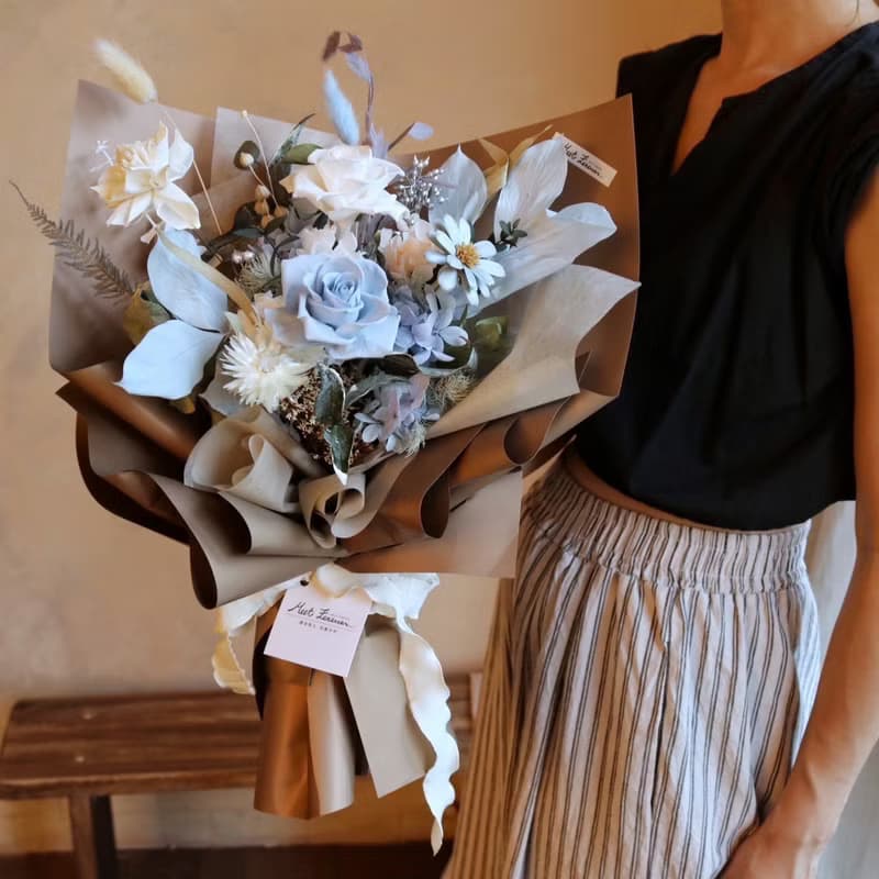 【遇見恆久】霧藍頌歌永生花花束 含盒