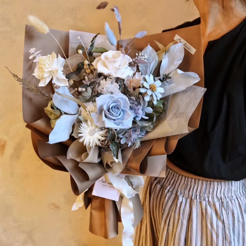 【遇見恆久】霧藍頌歌永生花花束 含盒