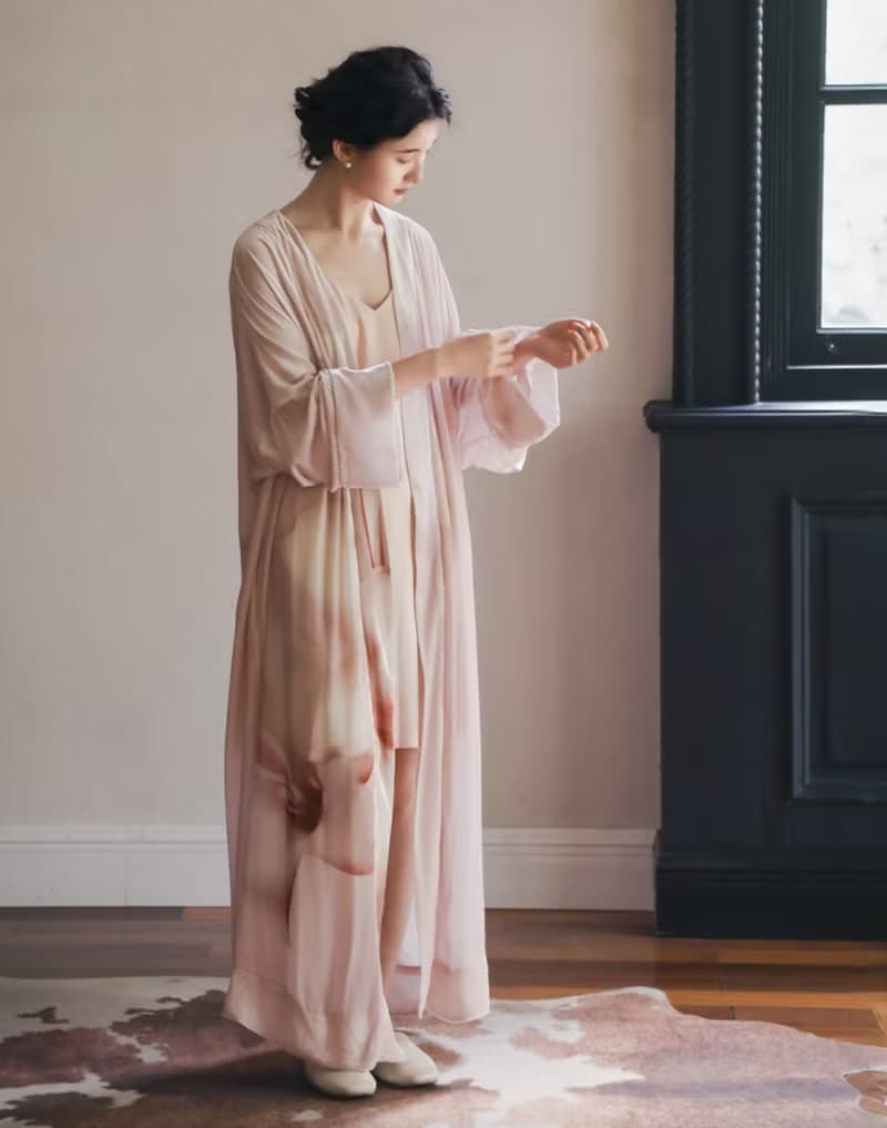 百合系列 / 桑蠶絲睡袍印花長袍 / 真絲絲絨