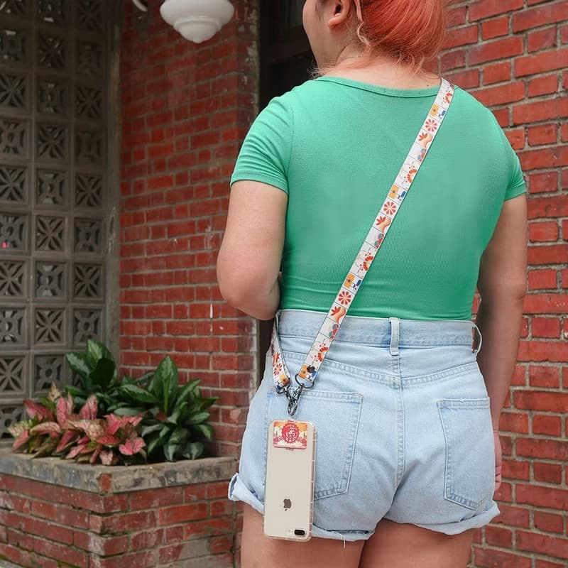 側背手機掛繩 Crossbody Phone Strap - 老磁磚　畢業禮物推薦