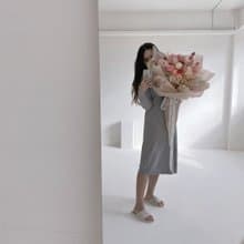 Flora Flower永生玫瑰巨大花束-奶粉色系