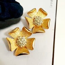 vintage jewelry  典雅刷金花卉萊茵 夾式耳環