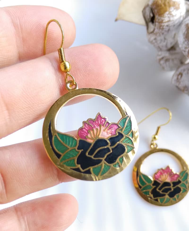 【西洋古董飾品 】景泰藍 雙朵花卉 耳勾針 針式耳環