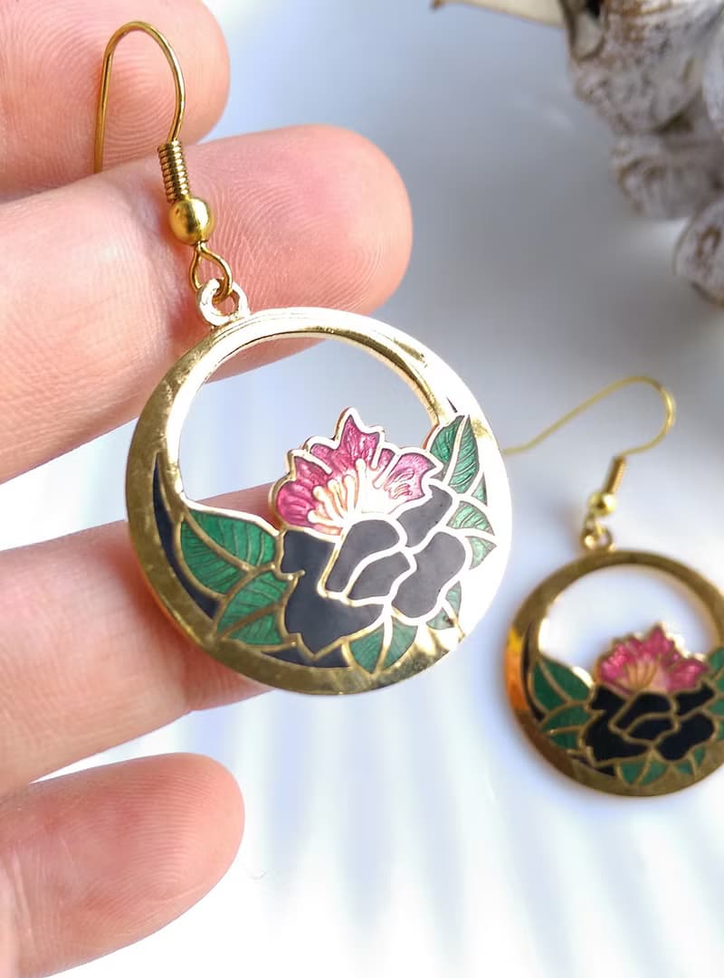 【西洋古董飾品 】景泰藍 雙朵花卉 耳勾針 針式耳環