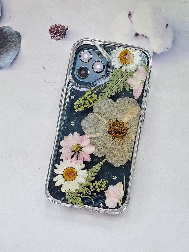 手作押花手機保護殼| 訂製 | Apple iPhone 16