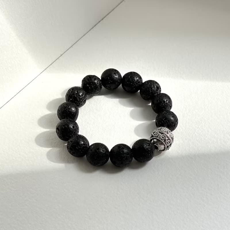 【勇氣和力量】火山岩天然礦石鍍銀手鏈 禮物 夢想與行動力 考驗