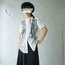 尋寶古著-復古鎖鏈印花gucci白色立領肩章襯衫