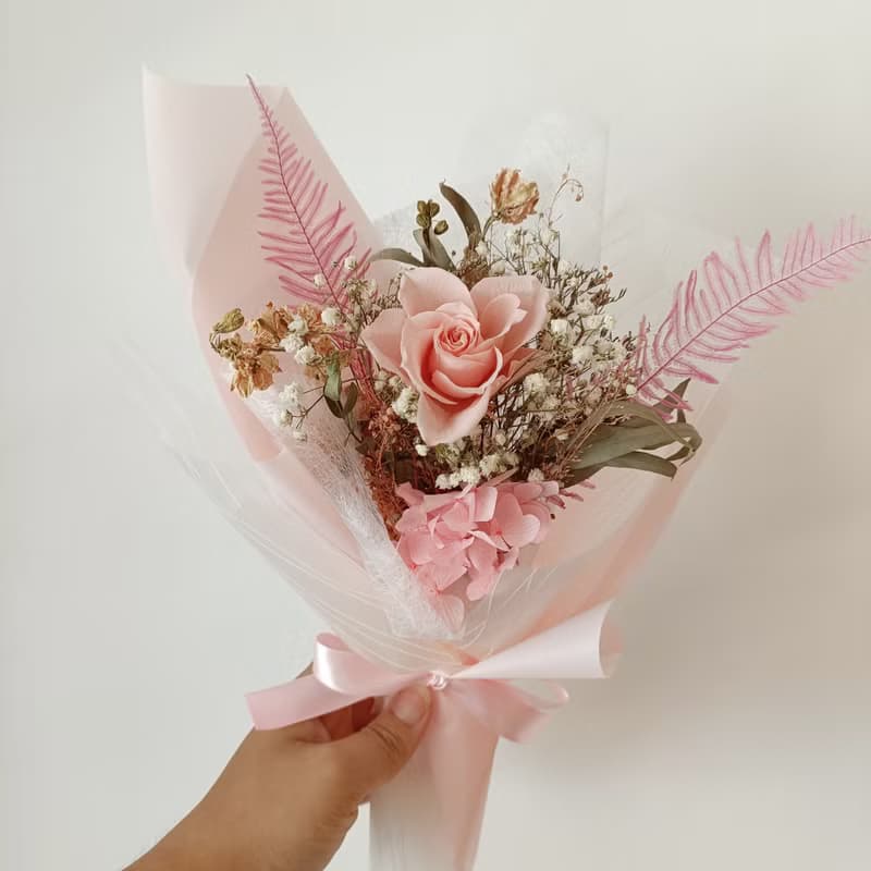 禮物 奶茶粉玫瑰永生乾燥畢業花束禮物 結婚求婚告白捧花生日