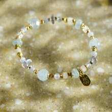 用溫柔開一扇窗 // C1550海藍寶拉長石手鍊