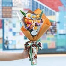 園野小雛菊鉤織永生花束 - 中束