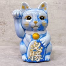 【青晶必勝】日本清水燒招財貓 | 花結晶 青 必勝 右