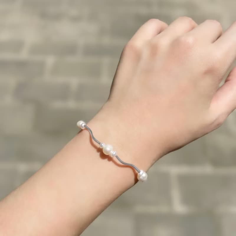 Lily Valley 浪漫圓舞曲 | 手工串珠手鍊