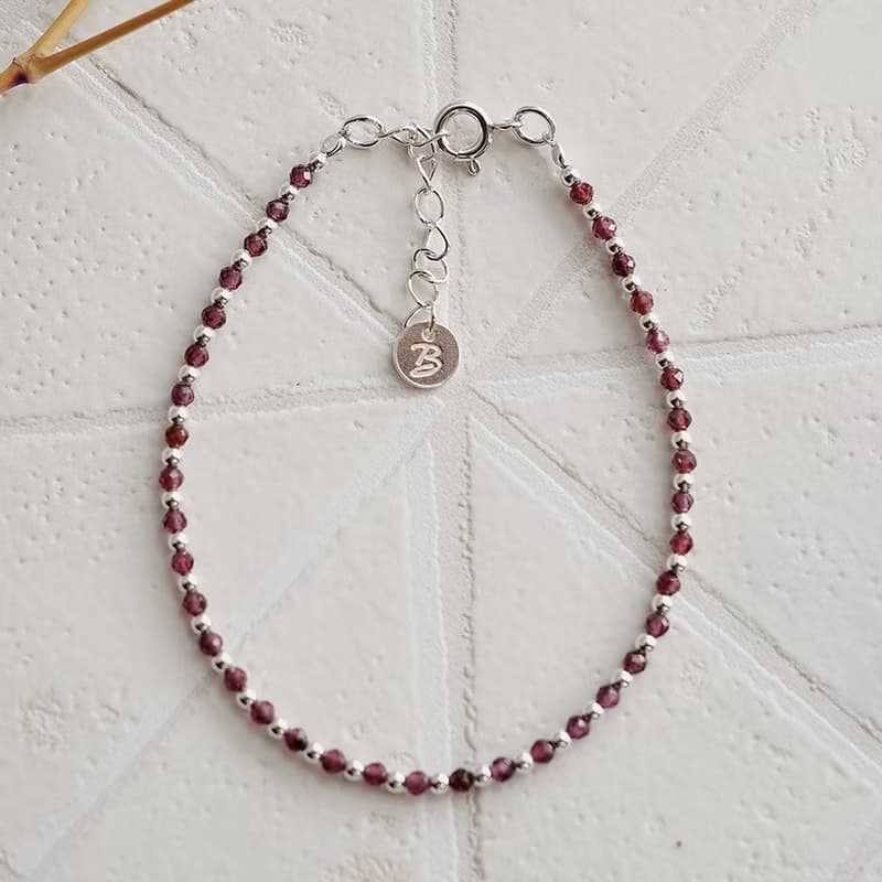 玫瑰星夜純銀手鍊(紅石榴石) | 開運水晶 聖誕禮盒 女生串珠手鏈