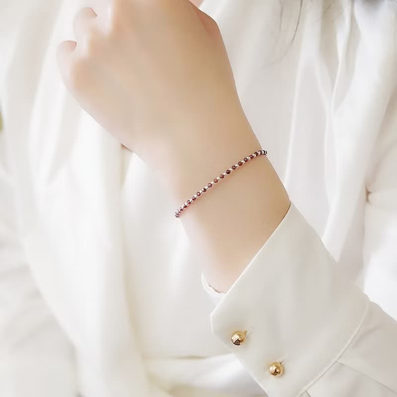 玫瑰星夜純銀手鍊(紅石榴石) | 開運水晶 聖誕禮盒 女生串珠手鏈