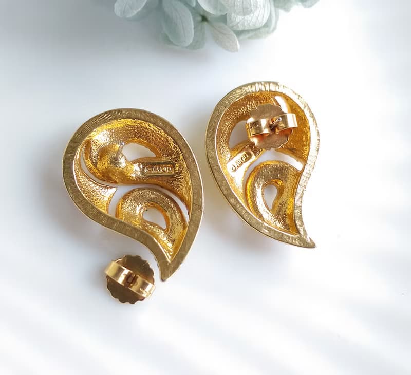 Vintage Jewelry 西洋古董飾品 AVON  對稱 新世代  針式耳環