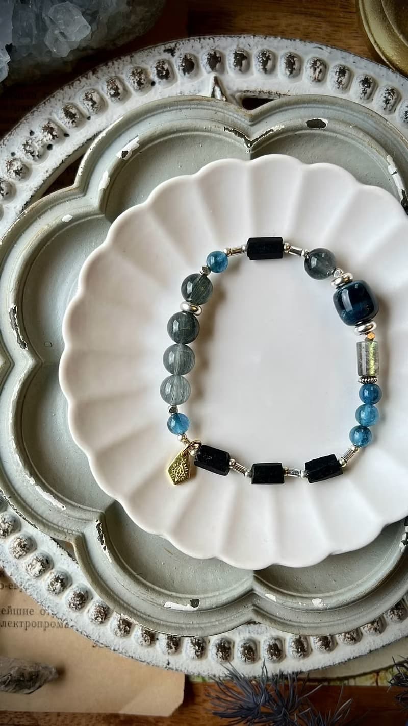 - 平行線 -天然水晶手鏈/黃銅手鍊