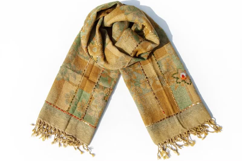 喀什米爾Cashmere/水煮羊毛披肩/針織圍巾/刺繡圍巾/羊絨披巾-花