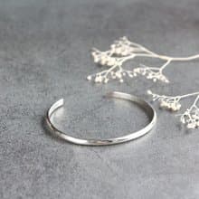 SV935(Argentium)-open bangle  (size order)