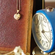 古董375 9K金愛心雕花項鍊LOCKET 純銀鍊身 N656