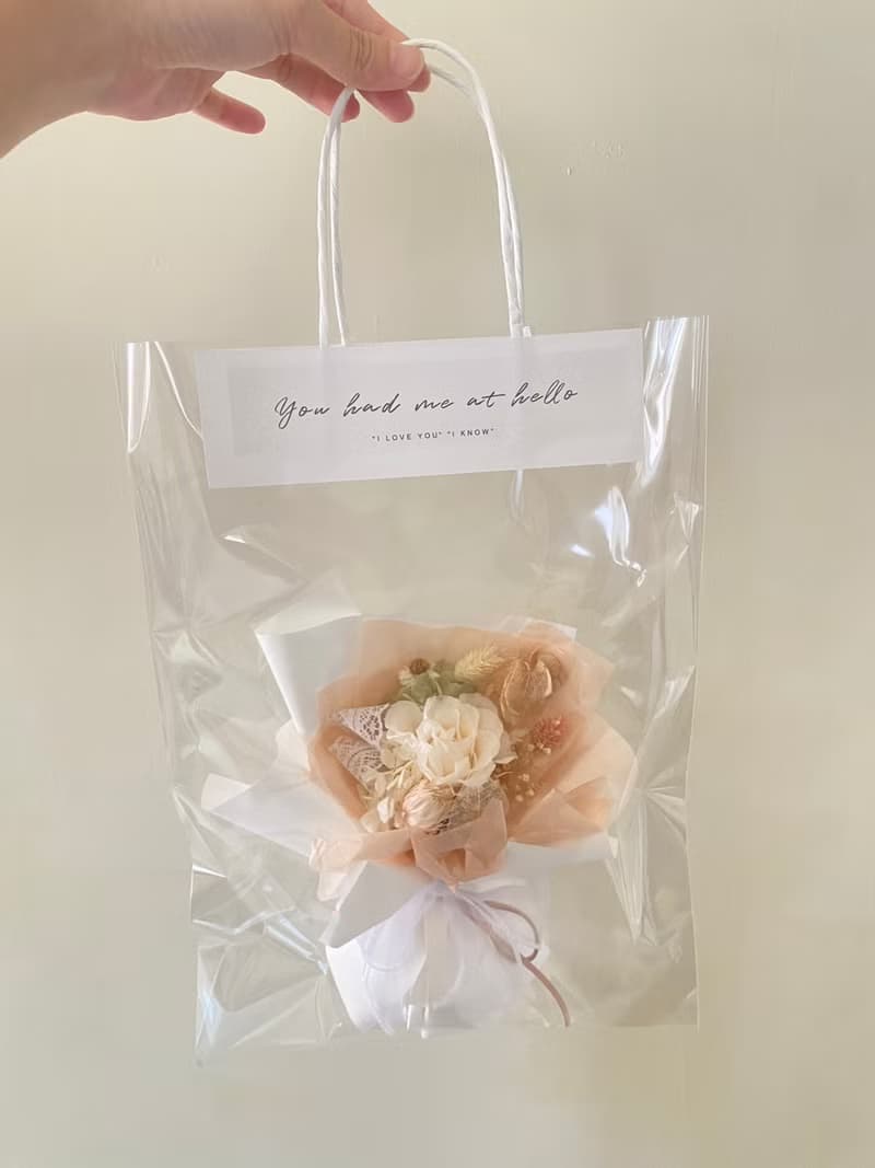 【關於花藝 │迷你花束】 情人節 永生花束 畢業花束 面交