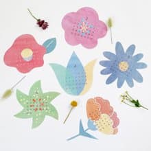 /// 選べる始まりの月 /// お花のかたちのカレンダー