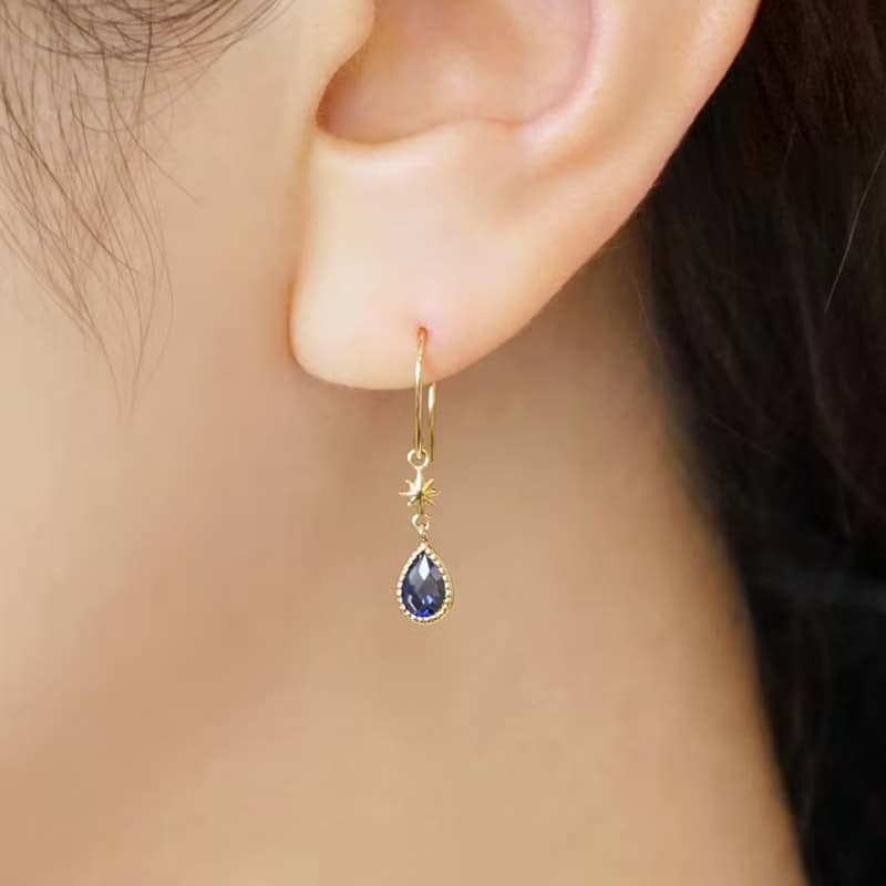 10K 露珠星形耳環 (黃金)