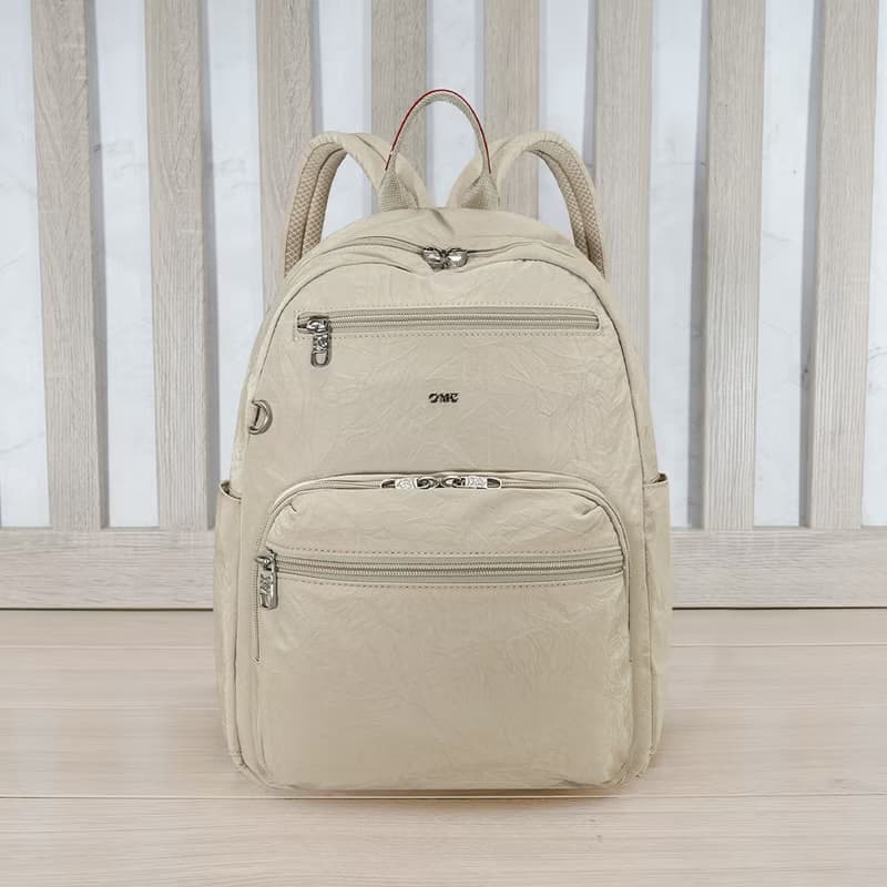 (淺杏色)必buy輕盈紙感旅行後背包33531