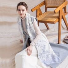 【輕奢】Audrey淡雅梨花網紗蕾絲純羊絨Cashmere圍巾