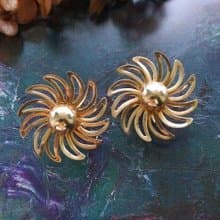 Vintage Jewelry 西洋古董飾品 立體 金色調 旋轉花 栓式耳環