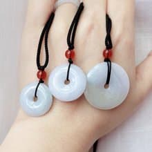 【親翠】天然翡翠 冰嬌溫潤春彩平安釦吊墜 | chill感水潤平安釦