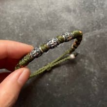 蓮生系列【連紋卍字】 五色線手繩/925純銀/吉祥祝福・能量守護