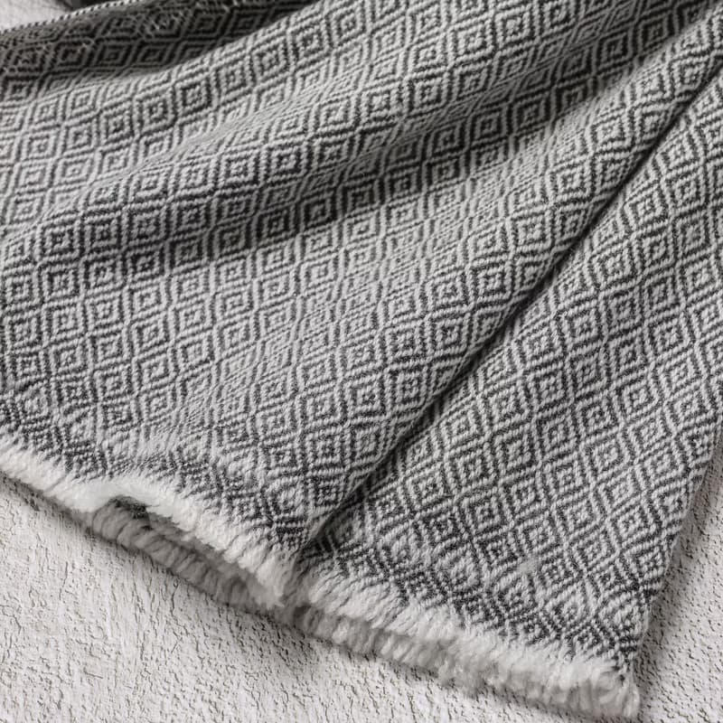 【厚款】喀什米爾羊毛圍巾/披肩  鑽石紋黑灰色 手工機織