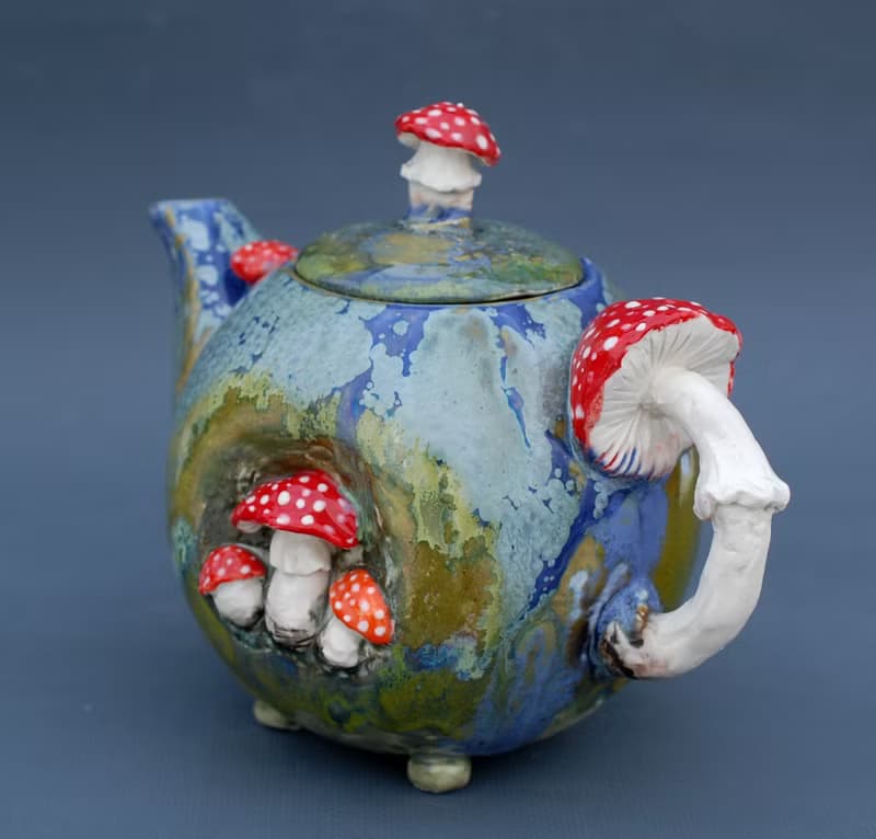 飛木耳藝術茶壺手工精美陶瓷茶壺蘑菇雕像明亮手繪童話茶壺收藏仙