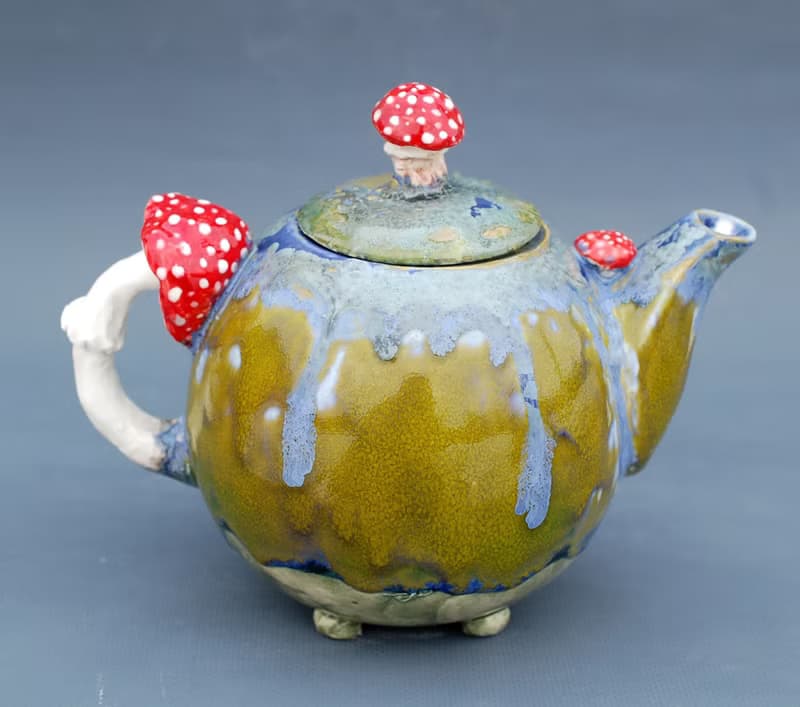 飛木耳藝術茶壺手工精美陶瓷茶壺蘑菇雕像明亮手繪童話茶壺收藏仙