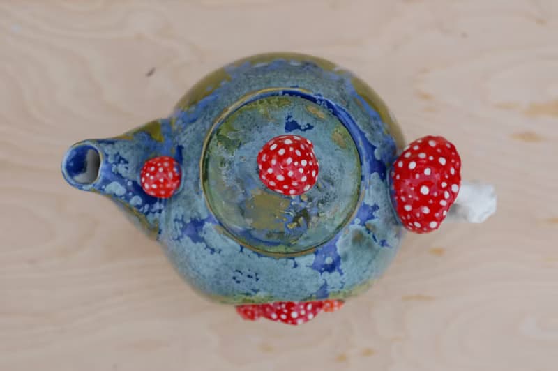 飛木耳藝術茶壺手工精美陶瓷茶壺蘑菇雕像明亮手繪童話茶壺收藏仙