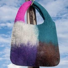 天然羊毛氈輕便包/手拿包/側背包/肩背包/旅行包/托特包-幾何色塊