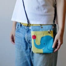 ゾウさん柄　スマホポシェット
