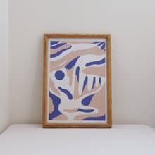 深色橡木相框 A4 + Echoes in Blue * Abstract Art Print