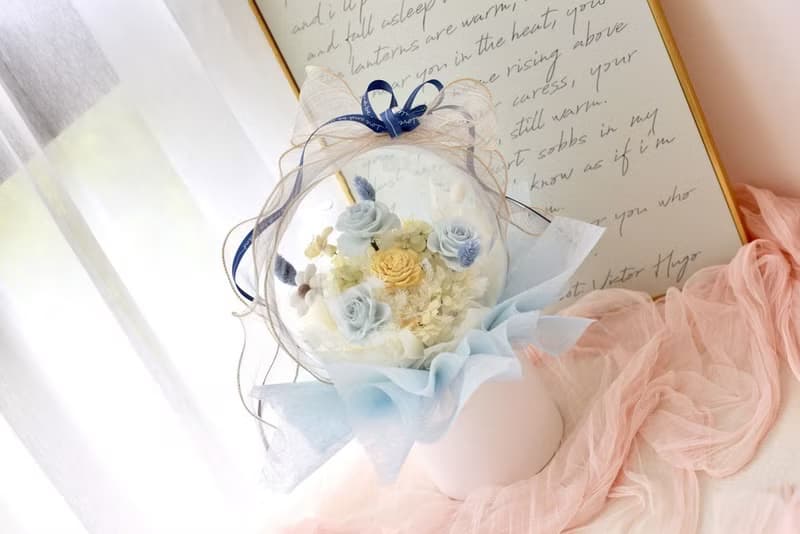 20吋光球抱抱桶永生花束| 晴光之約~開幕/祝賀/升遷/生日