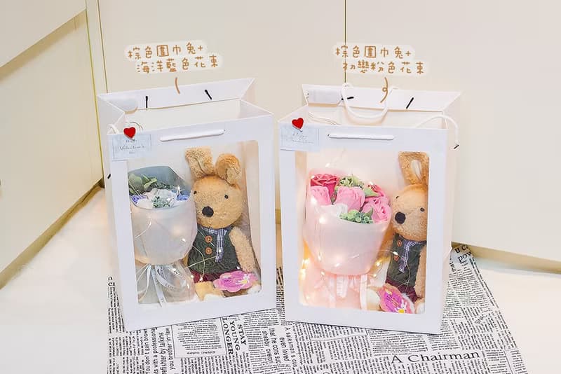 暖呼呼 圍巾兔+7朵香皂花束 祝福禮物(含開窗提袋+燈串) 生日情人