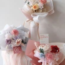 | 永生康乃馨小花束 |  母親節花束