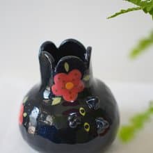 花の器皿 • 綻放黑貓