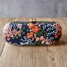 小碎花立體刺繡 眼鏡盒 筆盒 口金盒 硬殼眼鏡盒
